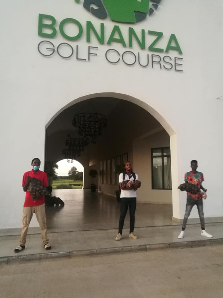 covid-19, coronavirus, bonanza golf course, golf, caddies, members, donations